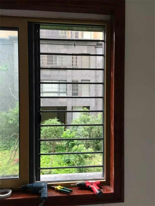 杭州安装金刚网防盗纱窗高层小孩安全防护窗儿童防护一体纱窗护栏