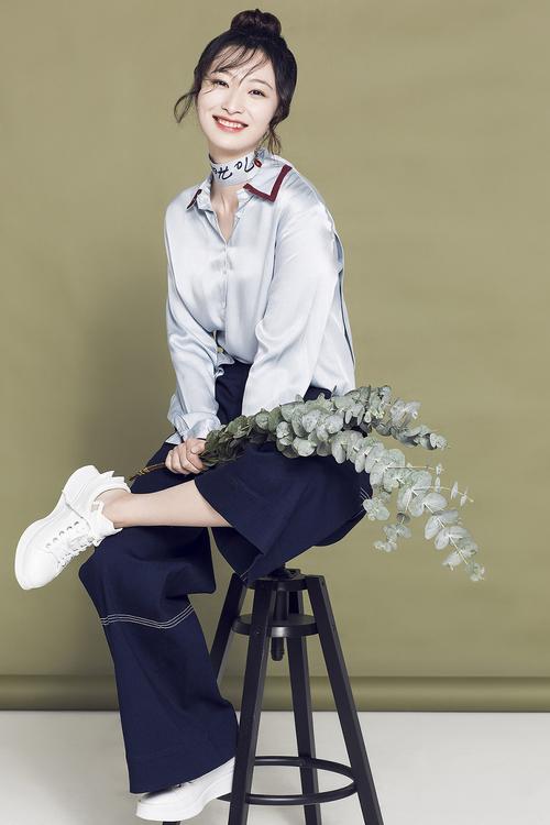 王梓桐初冬文艺清新秀丽写真图片