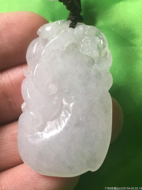 天然翡翠a货糯冰雪如意
