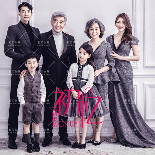 2019展会新款影楼亲子主题服装 韩式高端一家六口全家福礼服套装