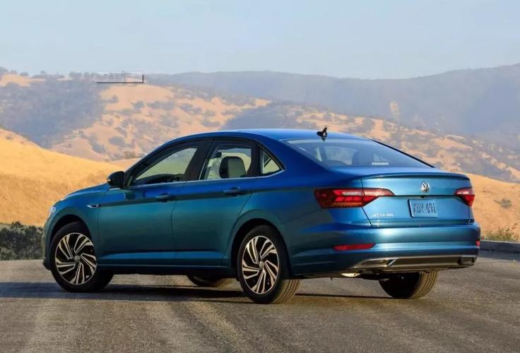 海外版大众捷达,颜值媲美帕萨特,网友直呼:来一打