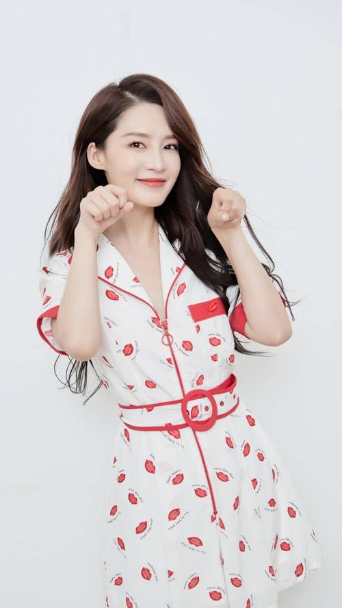 演员李沁,美丽可爱的小姐姐,来看美美哒照片