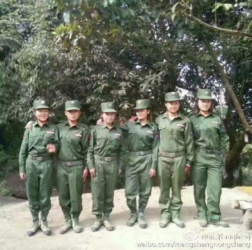 好久不见 , 果敢同盟军女兵!