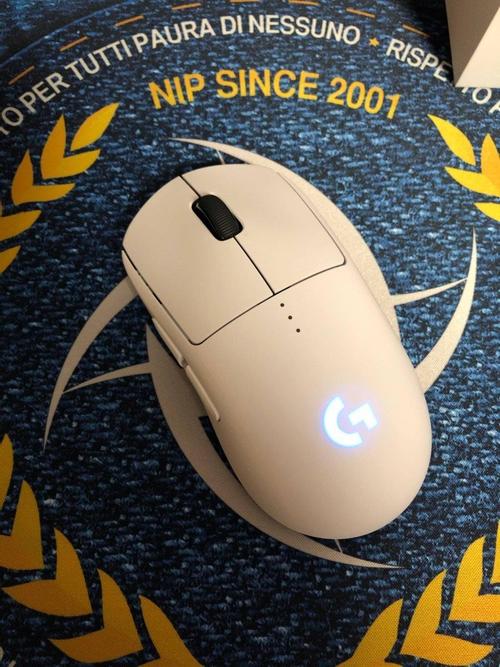 罗技gpw 新款 g pro superlight 鼠标曝光:重量小于 63g