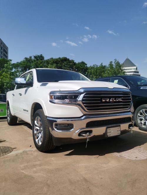 道奇公羊suv多少钱美国道奇公羊汽车图片