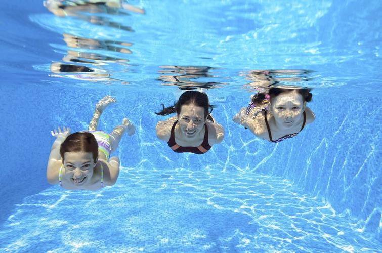 these super-fun swimming pool games for kids are