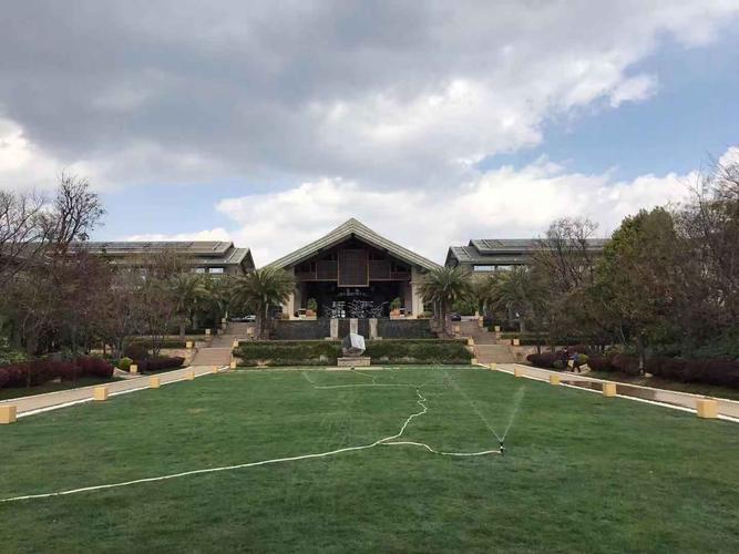 一墙之隔体验比昆明洲际好10倍的海埂花园酒店