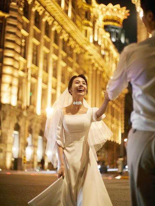 外滩夜景婚纱照91复古梦幻78浪漫非常95_婚纱照