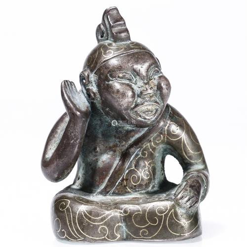 银错金胡人坐俑