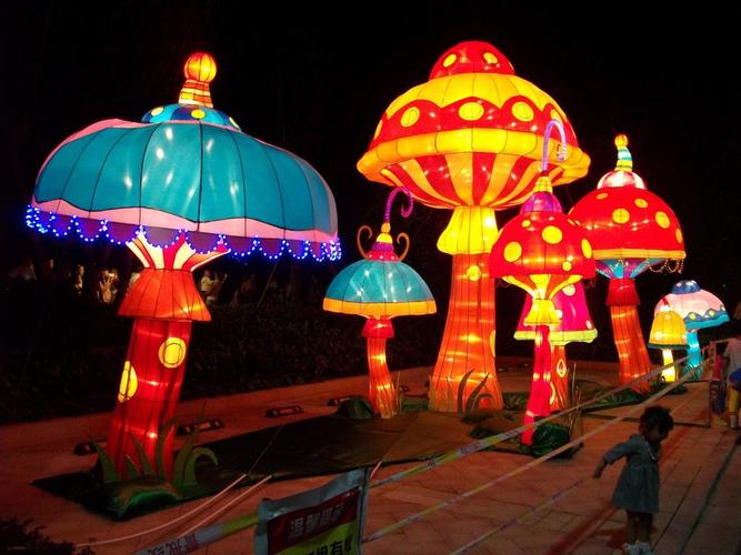 供应灯会灯笼彩灯彩车设计制作灯会合作