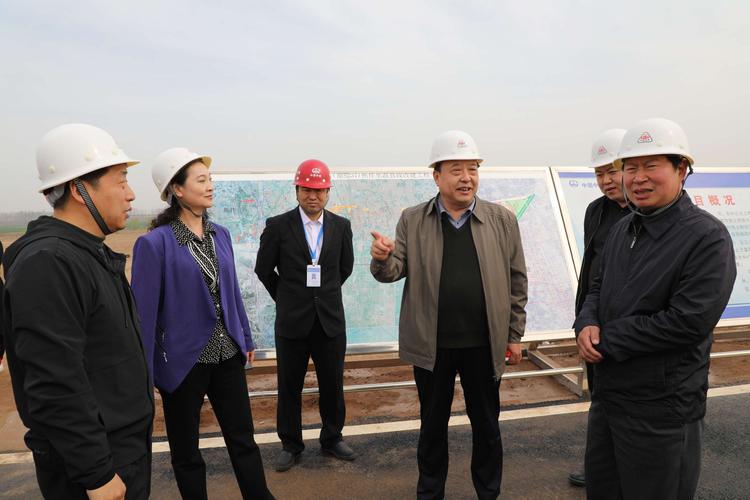 调研国道207焦作至温县段改建工程和孟州至偃师黄河大桥及连接线工程