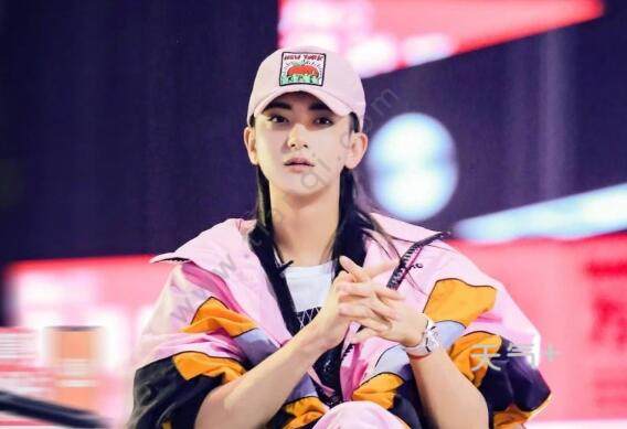 黄子韬发文告别说唱新世代是怎么回事 黄子韬发文告别