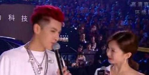 吴亦凡英雄救美江疏影,网友呼喊"胡歌,你快回来"