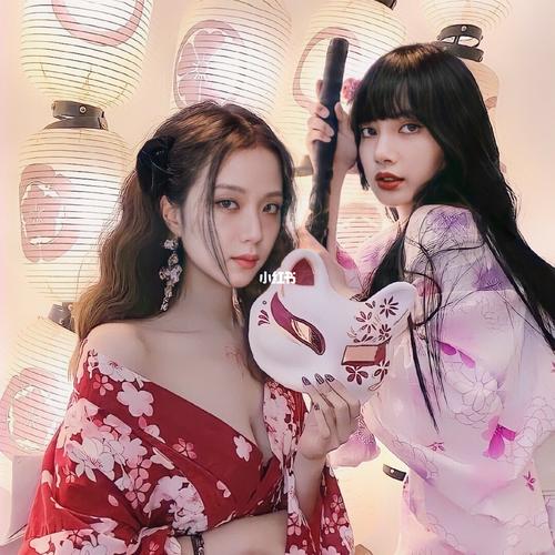 jisoo lisa 和服照