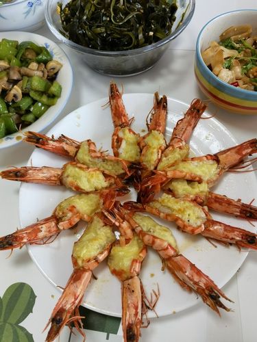 【芝士蒜蓉焗黑虎虾的做法步骤图,怎么做好吃】没有的