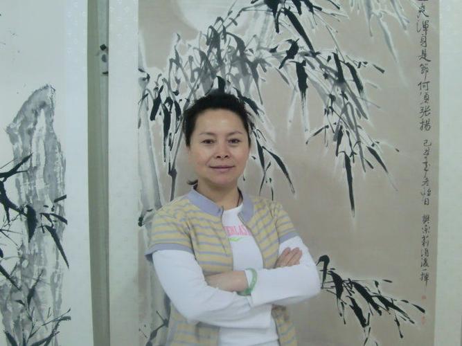 才女画家樊索莉