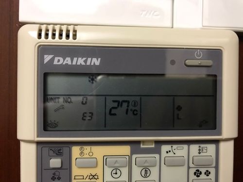 大金中央空调面板故障提示,请大师解答!