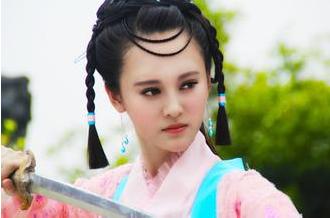 2010年在古装神话剧《女娲传说之灵珠》中饰演胡姬,同年在当代都市剧