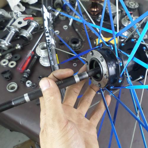 热卖山地车改装轴后轮轴承轴滚珠花鼓改轴承培林实芯轴升级散珠花鼓