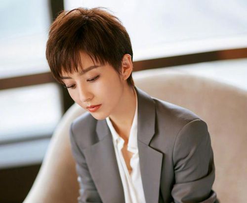 女明星短发发型2018夏季最新款式 佟丽娅,宋茜短发最美腻