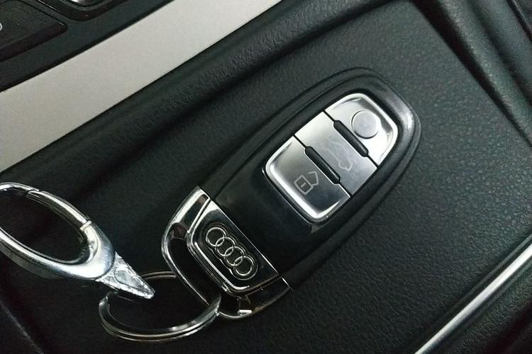 奥迪a7 2016款 40 tfsi quattro 技术型(进口)