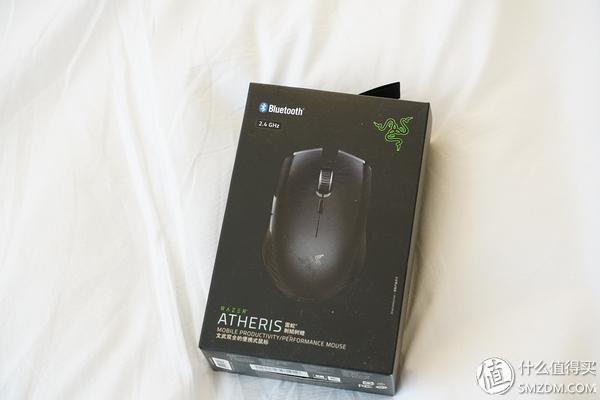 说完了键盘,再来聊一聊选配的雷蛇刺鳞树蝰鼠标.