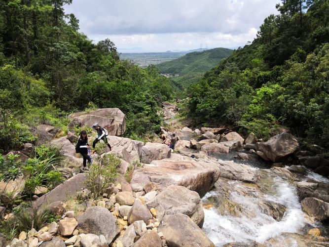 台山都斛蓝坑水库溯溪