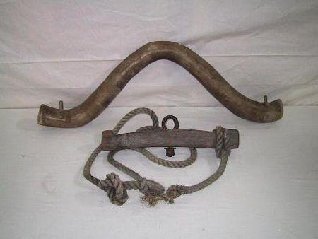 牛轭状如"人"字形,约半米长,两棱.