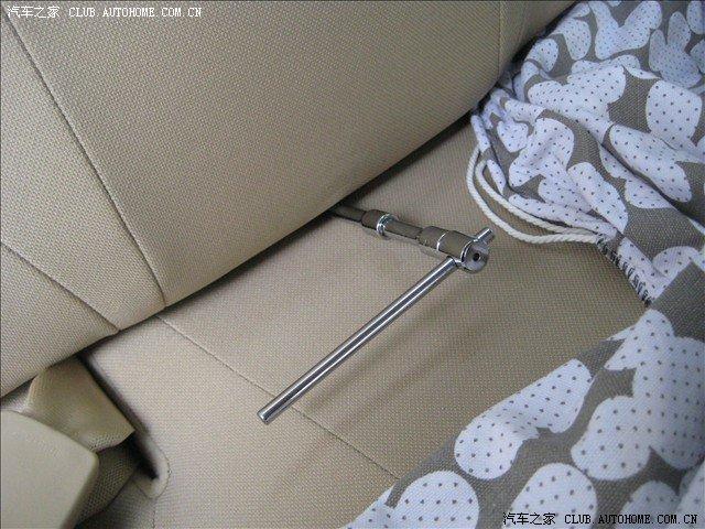 瑞纳后排座套安装指南