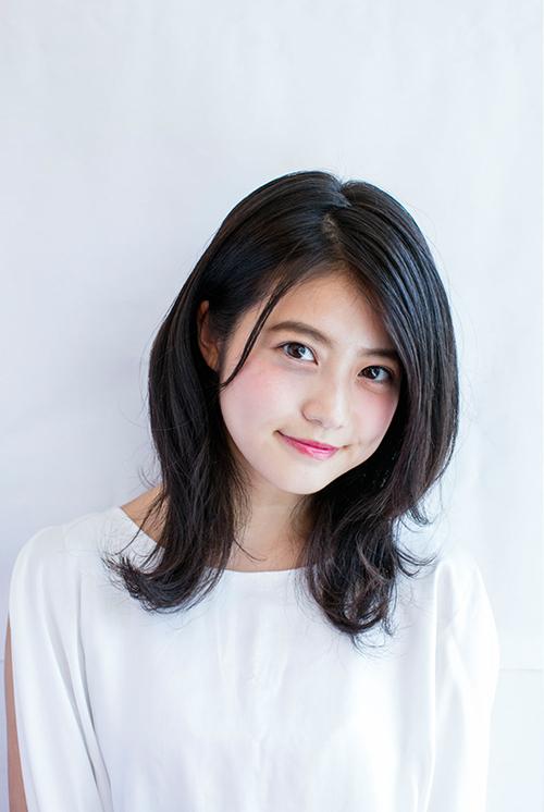  p>今田美樱(imada mio),1997年3月5日出生于日本福冈县福冈市,日本女