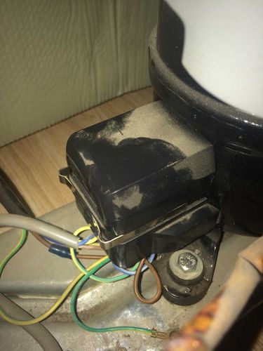 冰箱启动器坏了,如何拆卸(有图),求家电维修大神