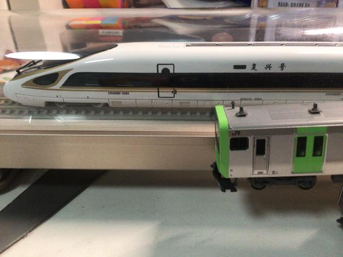 【非专业模型测评】开箱n比例cr400bf动车组静态模型(结尾有惊喜)