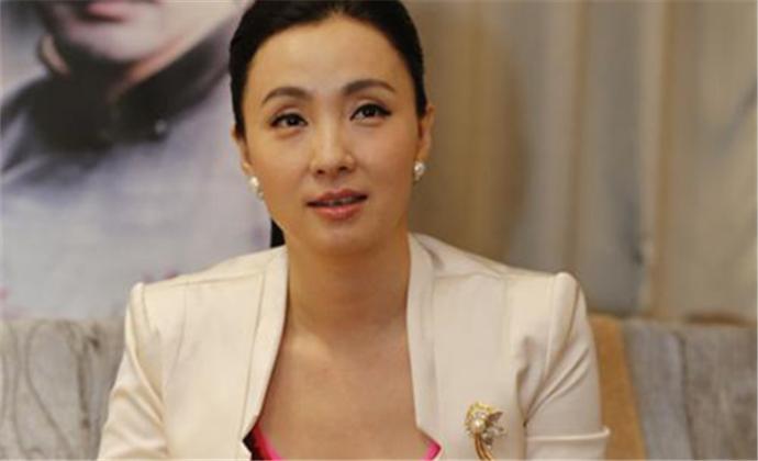 星闻最近的陶虹慢慢的有出来拍戏了,参演了小欢喜等等的一系列电视剧