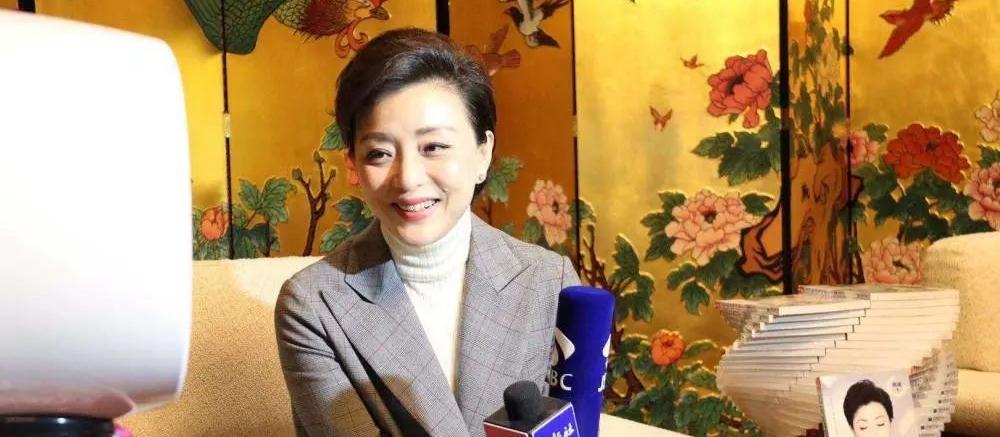 告别央视的5位女主持人,各有各的故事,今最大者53岁,最小44岁