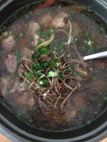 茶树菇排骨汤