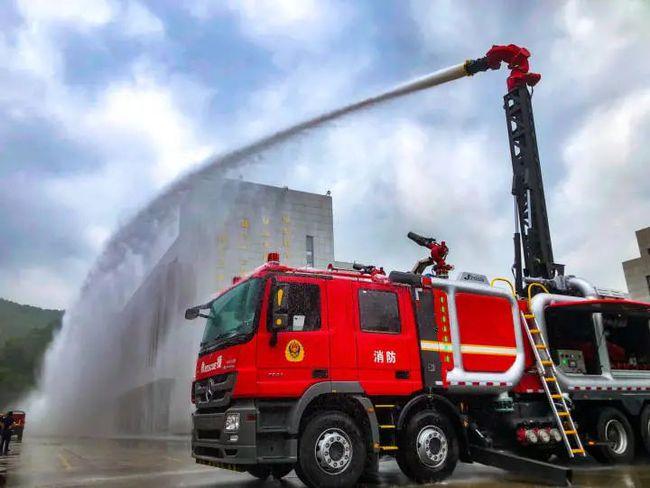 全省唯一!最大射程150米,5吨泡沫3分钟打完!|消防车