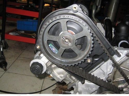 起亚福瑞迪发动机正时链条跑多少公里更换