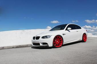 深红大脚怪,宝马m3轻改深红锻造大轮毂,惊艳!