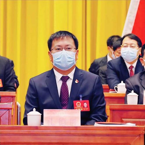 东源县第八届人民代表大会第五次会议开幕
