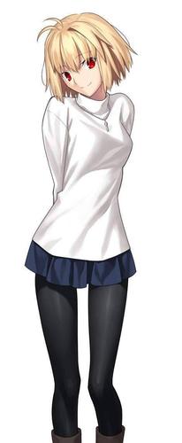 月之欠片》包含"月之表侧"的故事,即爱尔奎特故事线"月姬"以及希耶