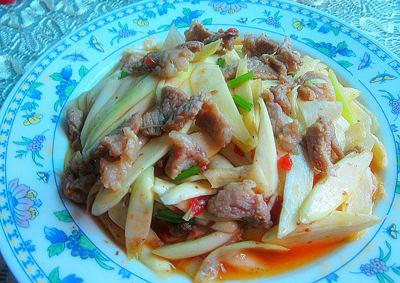 高笋炒肉的做法