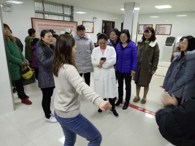 李堡中心卫生院工会组织女职工开展丰富多彩文体活动庆"三八节"