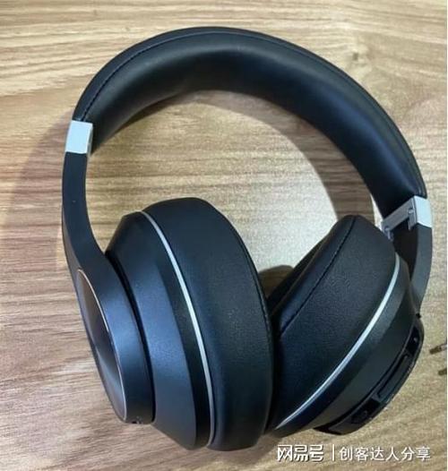 带着耳机听歌的头像 - 搜狗图片搜索