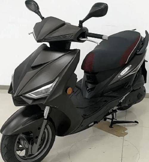 光阳新款"弯道情人"踏板曝光._搜狐汽车_搜狐网