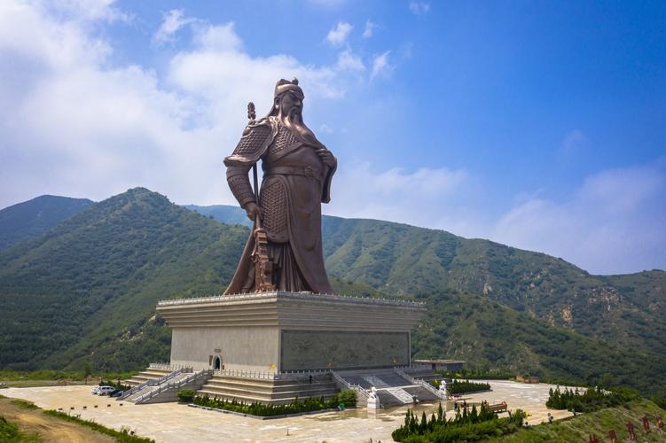 航拍运城:关帝圣像,福佑河东