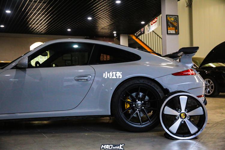 911轮毂_保时捷怎么样_保时捷911_汽车_汽车装饰