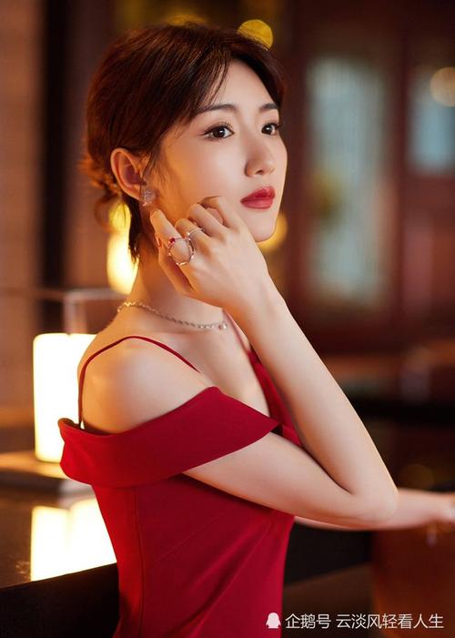 毛晓彤美图清新甜美美丽娇艳