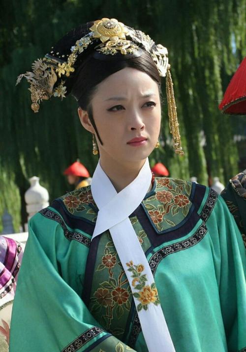 也是安陵容获宠的时候,真真是弄皱了我华妃娘娘的眉头呀