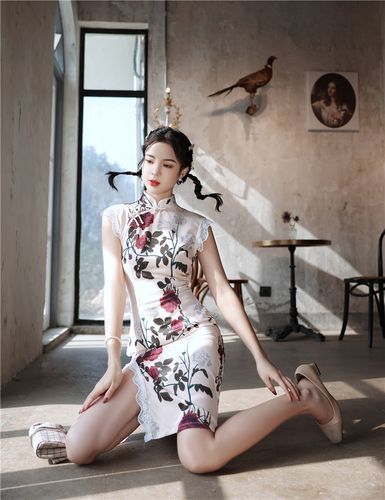 威芸女装戚薇嘉和梦之依依家的旧事2021新款旗袍