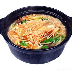 金针菇砂锅米线